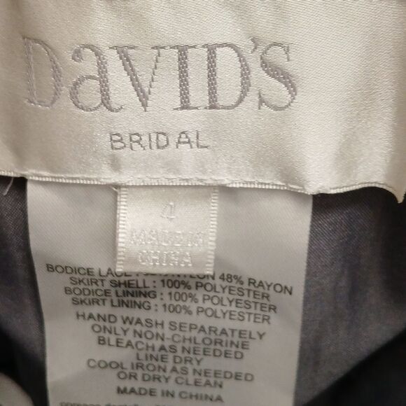 David's Bridal Gray lace upper pleated skirting one shoulder dress  Sz 4 - Picture 6 of 6